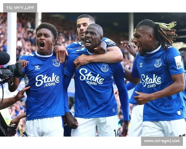 马赛主帅德泽尔比强调传控，客场高压逼抢下出球稳定性存疑。